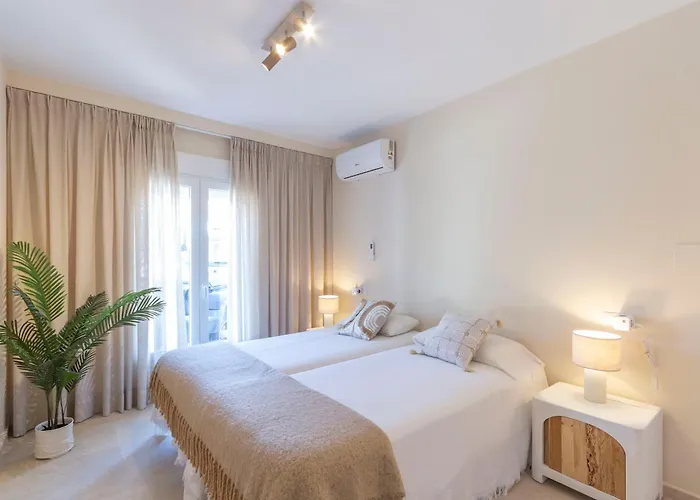 Robin - Costa Carpediem Willa Calpe